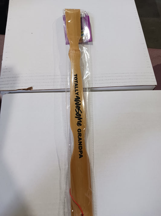 Totally Awesome Grandpa Backscratcher-038