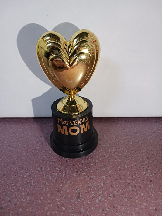 Mom Heart Trophy-059